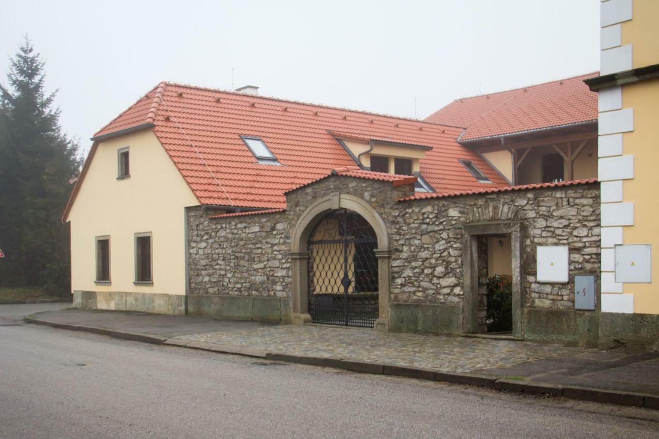 Penzion Hůrky Nová Bystřice Esterno foto